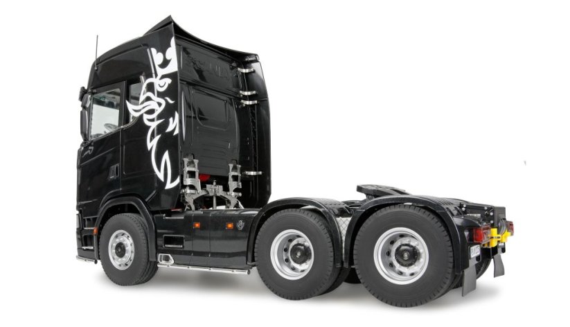 AMEWI Scania 770 S ťahač 6x6 1:14 RTR čierny