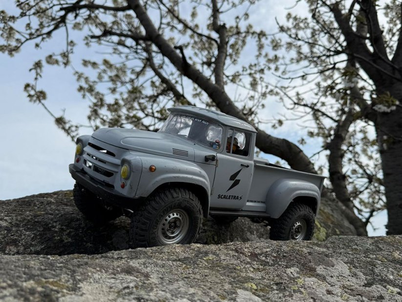 Boom Racing ZIL Pickup Hard Body (Recon G6 Certified) + BRX01 AWB 1:10