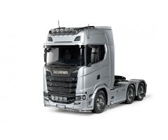 TAMIYA 1:14 Scania 770S 6x4 strieborný lakovaný, KIT