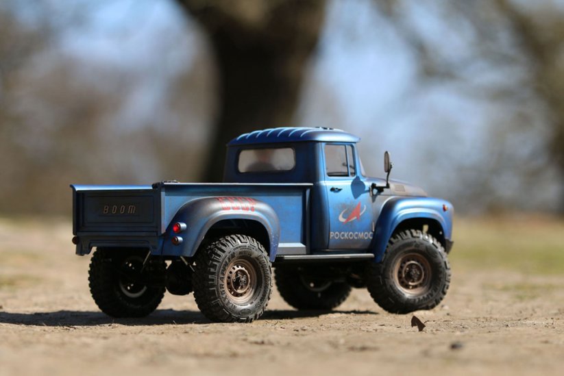 Boom Racing ZIL Pickup Hard Body (Recon G6 Certified) + BRX01 AWB 1:10