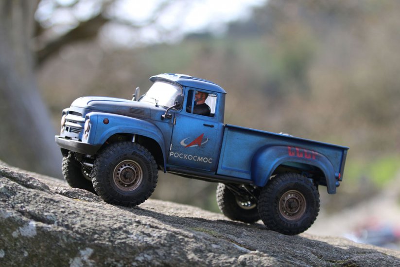 Boom Racing ZIL Pickup Hard Body (Recon G6 Certified) + BRX01 AWB 1:10